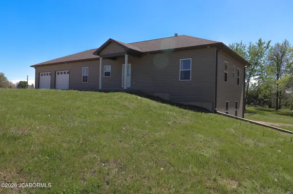 5704 COUNTY ROAD 262, Auxvasse, MO 65231