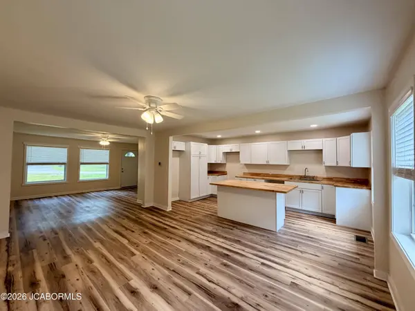 703 W 7TH STREET, Fulton, MO 65251