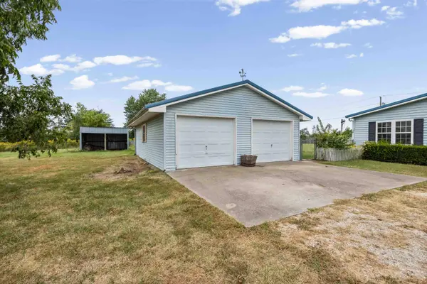 5225 County Road 207, Fulton, MO 65251