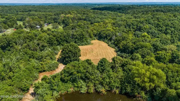 3735 STATE ROAD AA, Holts Summit, MO 65043