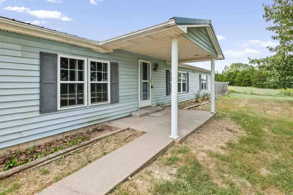5225 County road 207, Fulton, MO 65251