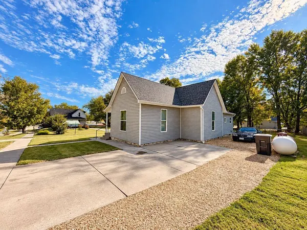 316 1st Street, Mokane, MO 65059