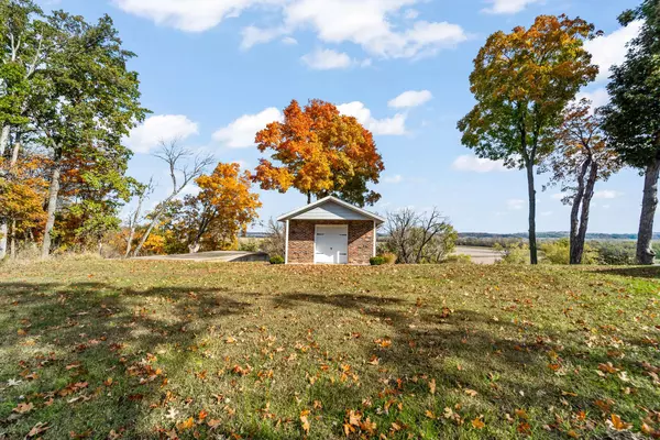 920 Boonville RD, Jefferson City, MO 65109