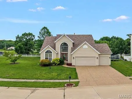 102 Stewart Springs DR, Wentzville, MO 63385