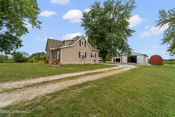 2121 COUNTY ROAD 362, New Bloomfield, MO 65063