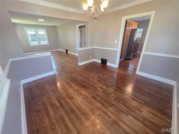 698 Center DR, Ste Genevieve, MO 63670