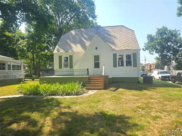 698 Center DR, Ste Genevieve, MO 63670