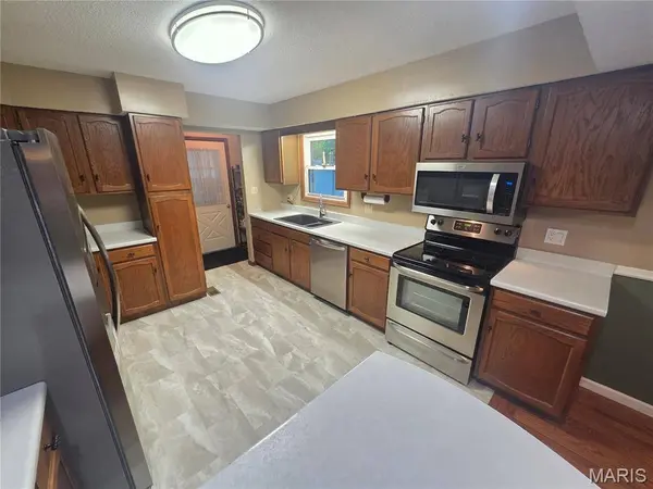 225 Gerard ST, Ste Genevieve, MO 63670