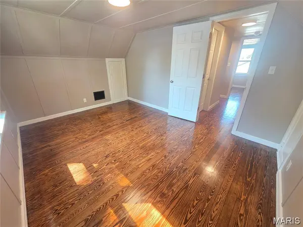 698 Center DR, Ste Genevieve, MO 63670