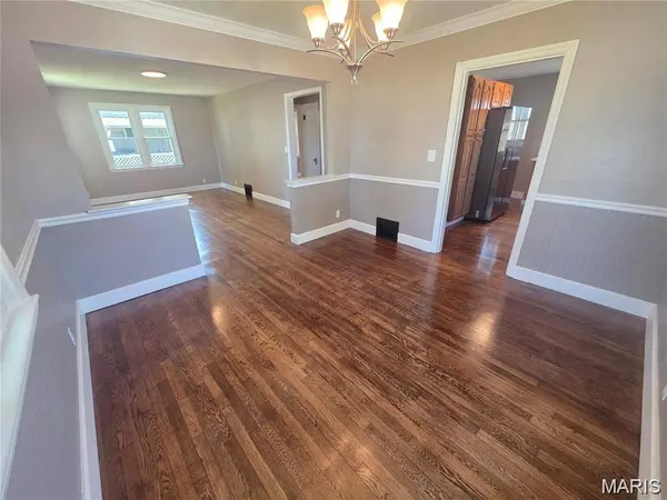 698 Center DR, Ste Genevieve, MO 63670