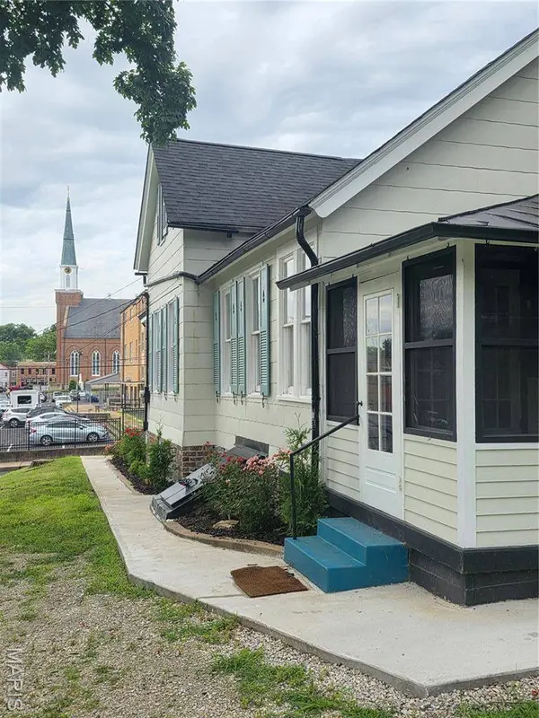 371 Jefferson ST, Ste Genevieve, MO 63670