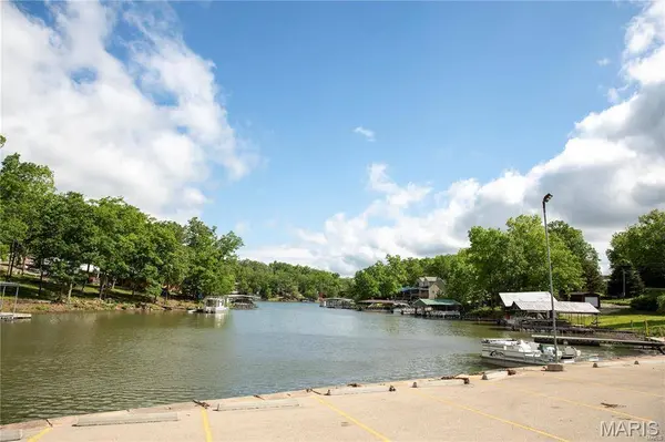 6412 Midmeadow LN, French Village, MO 63036