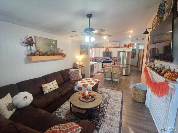 121 Holdinghausen DR, Crystal City, MO 63019