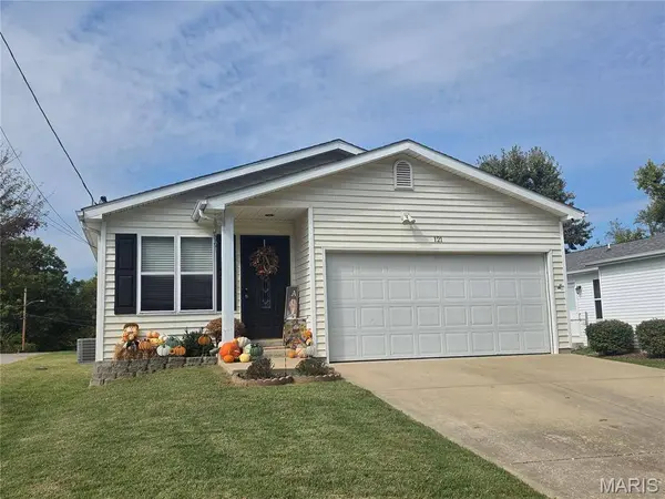 121 Holdinghausen DR, Crystal City, MO 63019