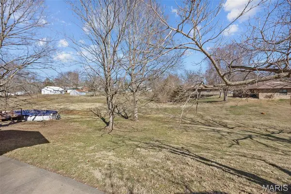 235 Gerard ST, Ste Genevieve, MO 63670