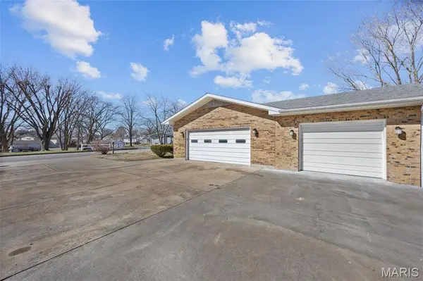 235 Gerard ST, Ste Genevieve, MO 63670