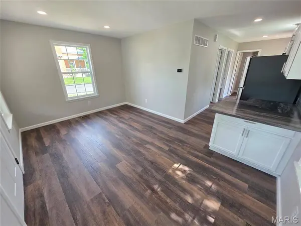 88 N 8th ST, Ste Genevieve, MO 63670