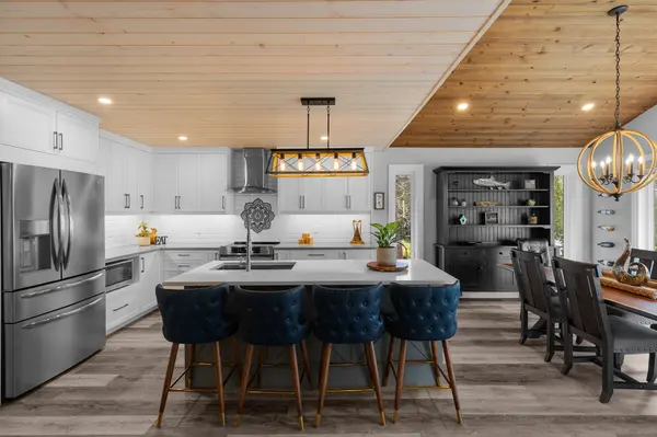 241 EIGHT MILE POINT, Oro-medonte, ON L3V6H1