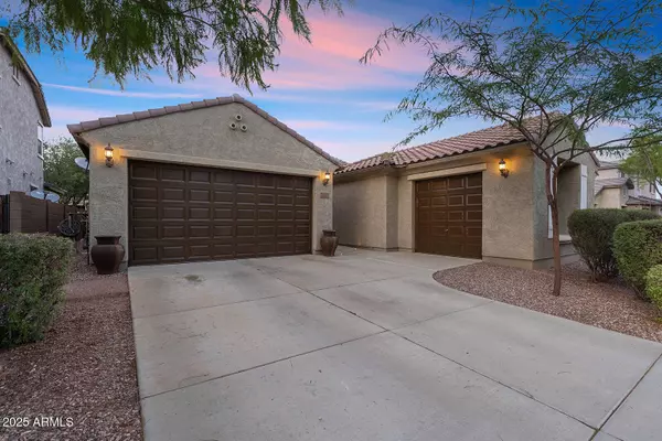 2602 W ROYER Road, Phoenix, AZ 85085