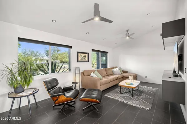 10225 N 40TH Street, Phoenix, AZ 85028