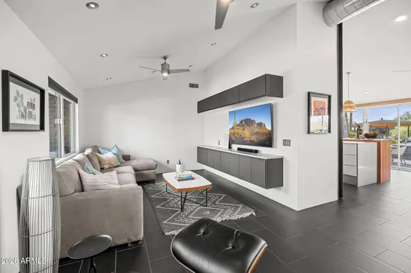 10225 N 40TH Street, Phoenix, AZ 85028