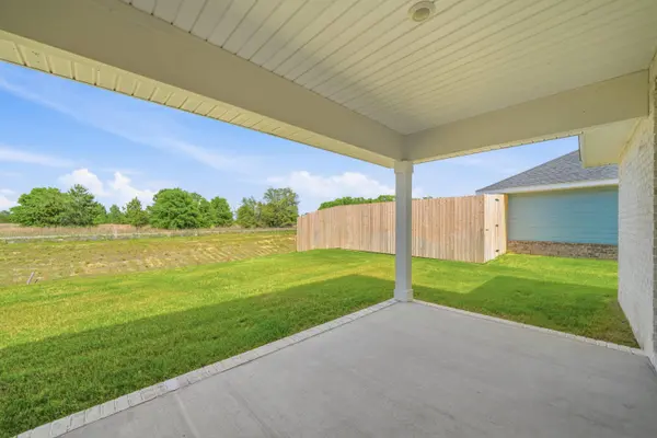 593 Alleyoak LN, Freeport, FL 32439