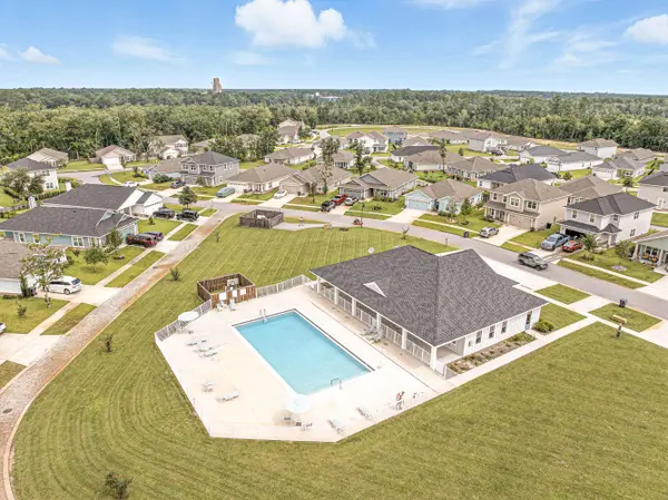 228 N Speckled Trout LN, Freeport, FL 32439