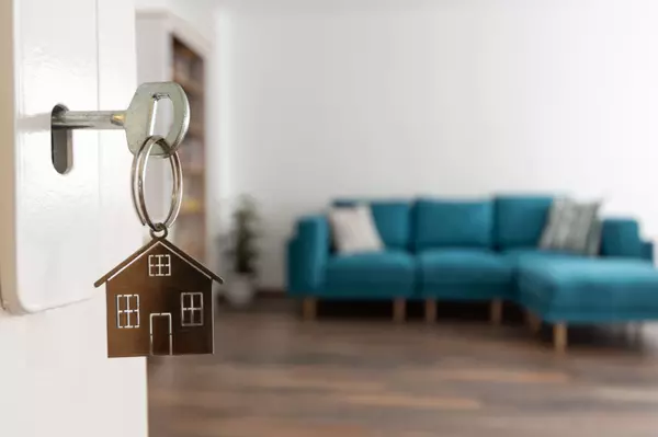 Buying a New Build in Kamloops vs. a Resale Home: What’s Right for You?