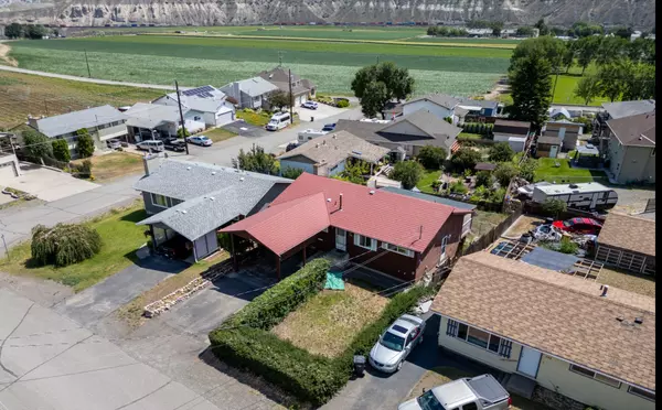 A Spacious, Versatile Family Home in North Ashcroft