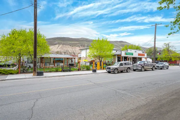 605 Railway Ave, Ashcroft, BC V0K