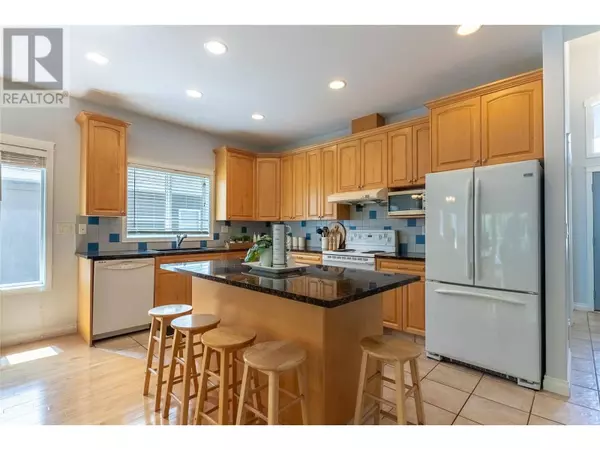 3727 OVERLANDER Drive, Kamloops, BC V2B8M4