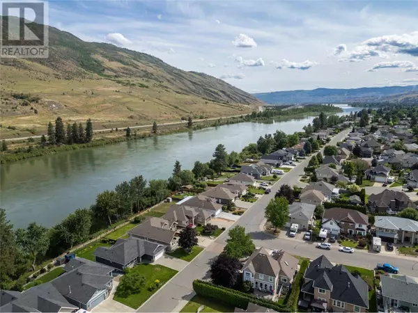 3727 OVERLANDER Drive, Kamloops, BC V2B8M4