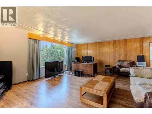 702 Brink Street, Ashcroft, BC V0K1A0