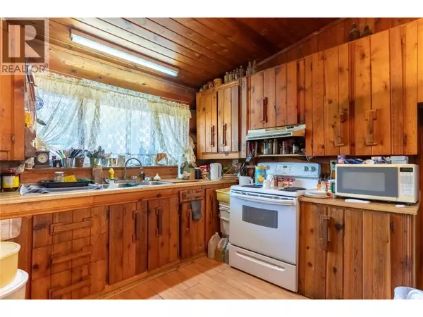 4208 North Road, Ashcroft, BC V0K1A0