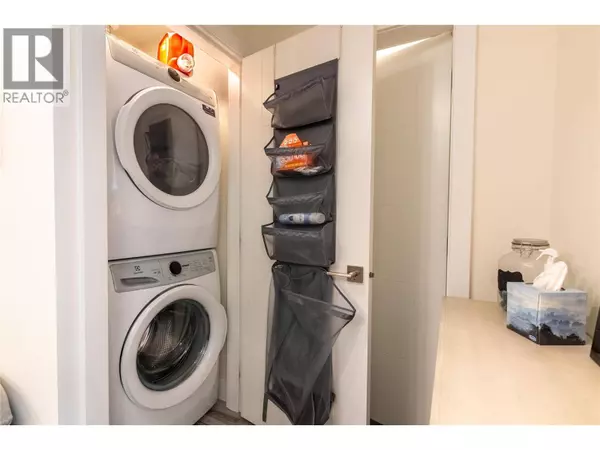 651 DUNES DR #405, Kamloops, BC V2B0K2