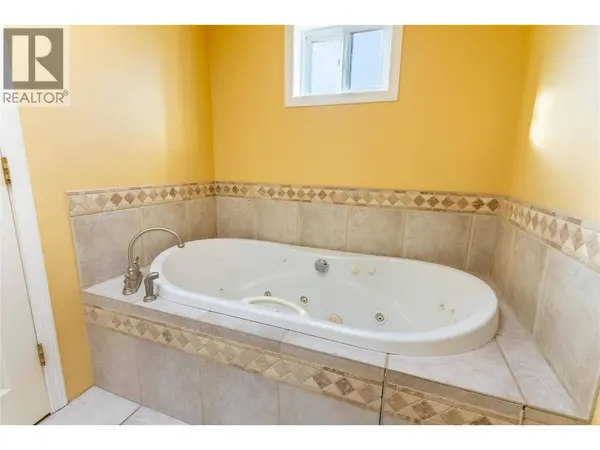 1230 VISTA HEIGHTS Drive, Ashcroft, BC V0K1A0