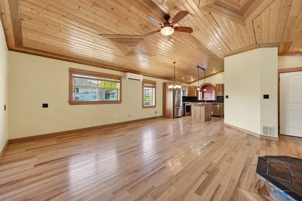 519 Pine St, Ashcroft, BC V0K