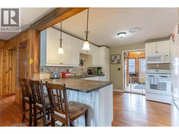 1556 CHASM Road, Clinton, BC V0K1K0