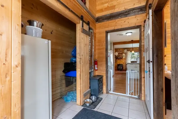 1556 Chasm Road, Clinton, BC