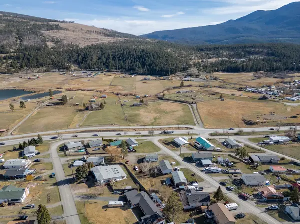 400 Fir Ave, Clinton, BC V0K