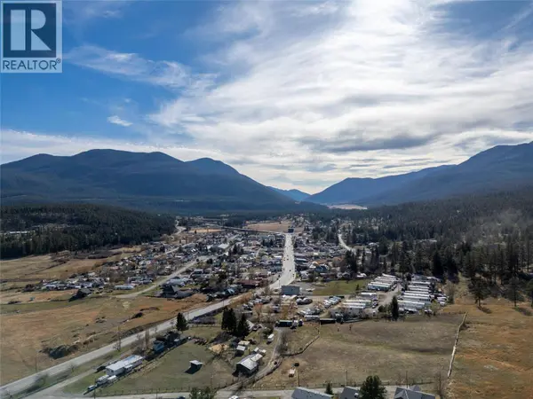 400 Fir Avenue, Clinton, BC V0K1K0