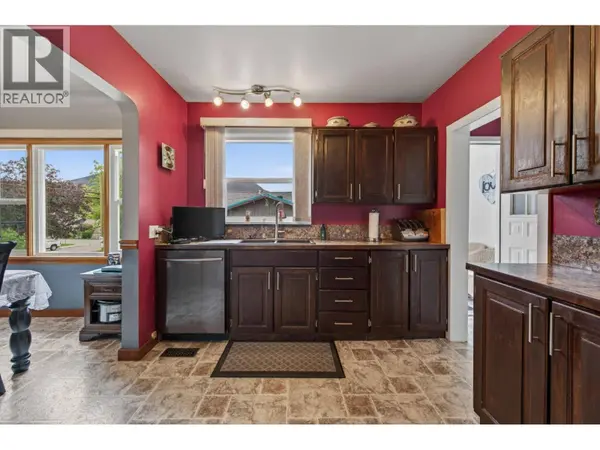 1404 Cariboo Hwy 97 Highway, Clinton, BC V0K1K0