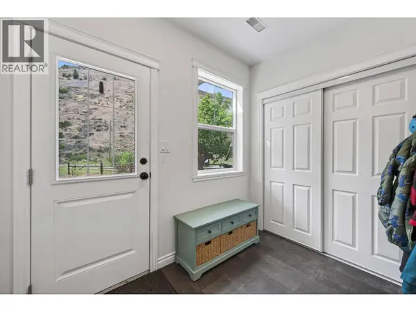 1260 Thompson Court, Kamloops, BC V0K2J0