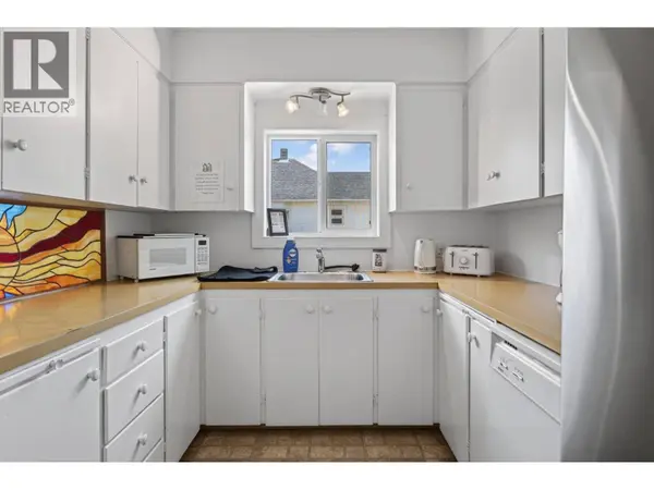 1411 CARIBOO  97 Highway, Clinton, BC V0K1K0