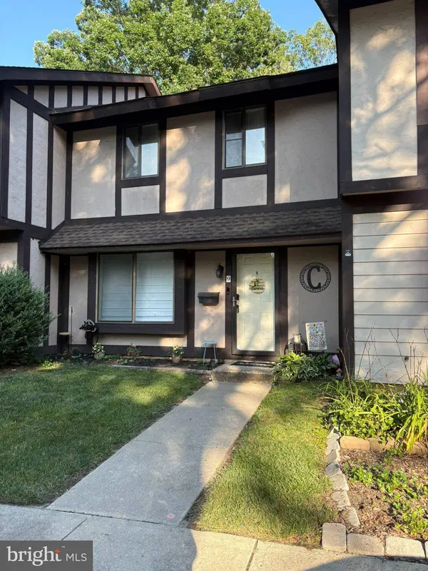 9 MULBERRY CT