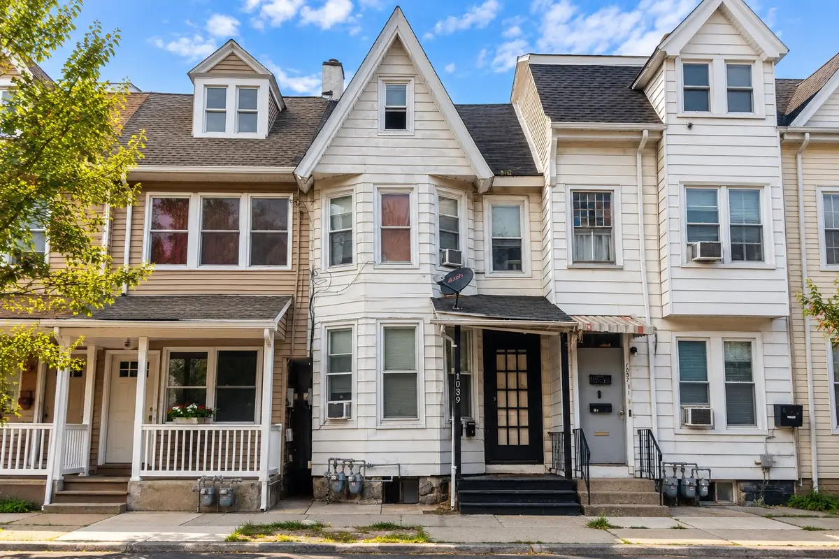 1039 Washington St, Easton, PA 18042-4125