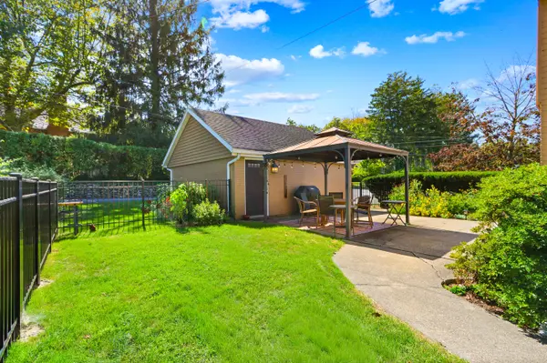 922 Beverly Ave, Bethlehem, PA 18018-3239