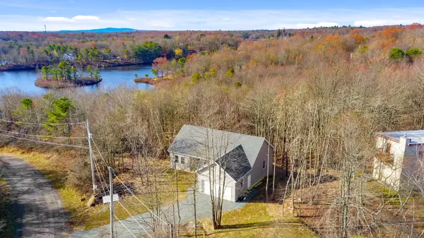 102 Eagle View Run, Long Pond, PA 18334-7762
