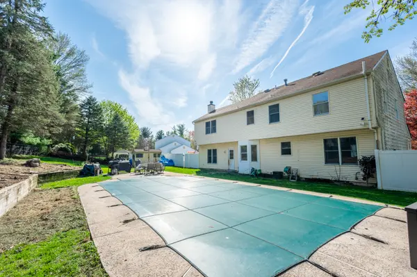 7 Inverrary Ave, Washington, NJ 07882-1500