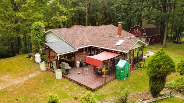 974 Meixsell Valley Rd, Saylorsburg, PA 18353-8021